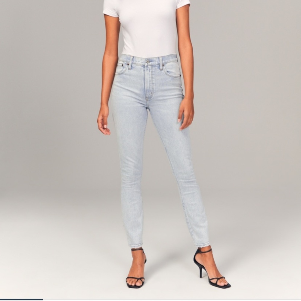 Abercrombie skinny high rise jean size 2